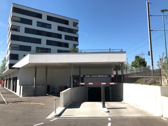 Posto auto coperto per biciclette