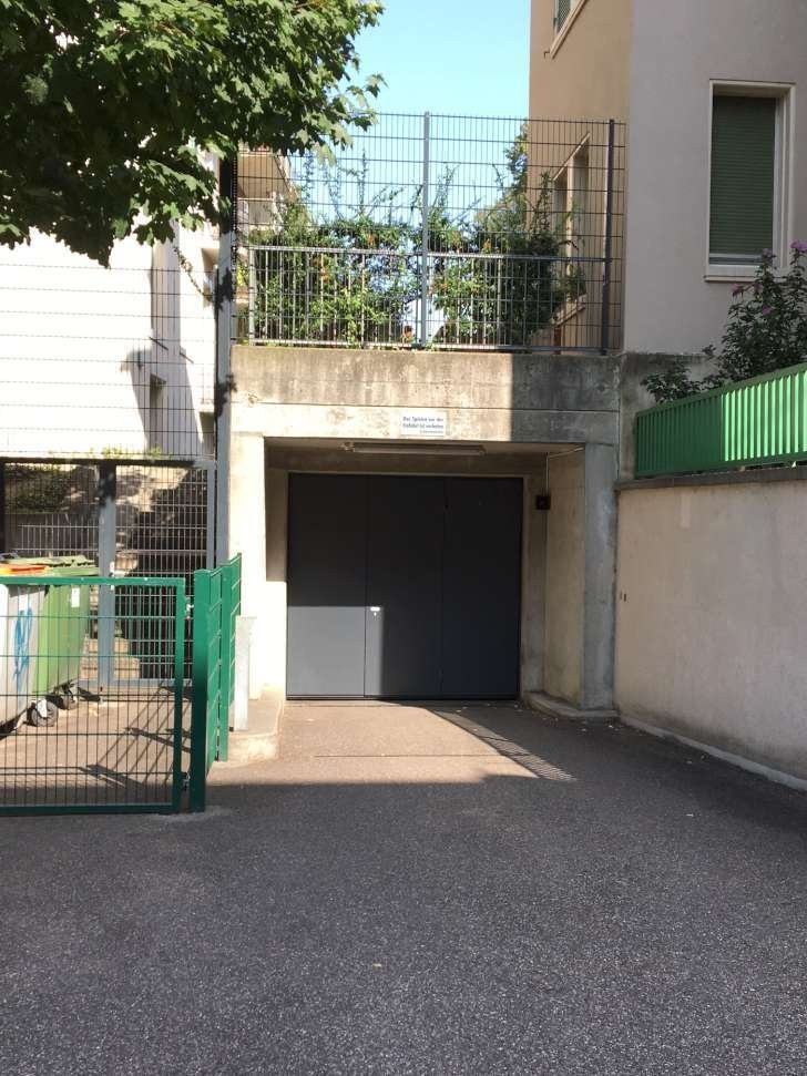Posto auto interrato, foto 1 di 2