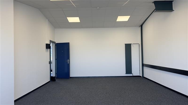 42m² ufficio, foto 2 di 5