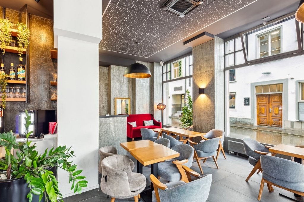 Magasin de 75m²