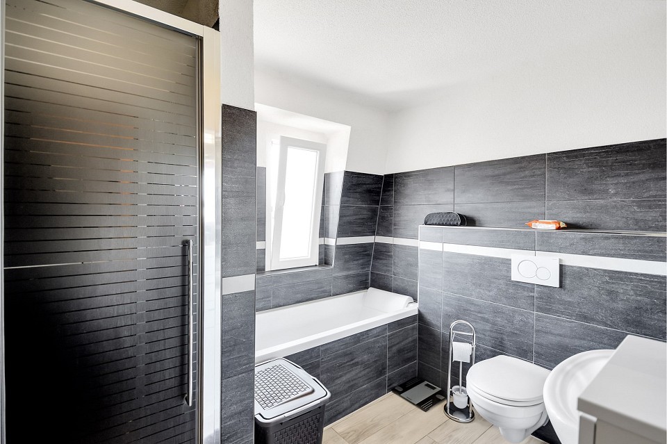 5 rooms apartment