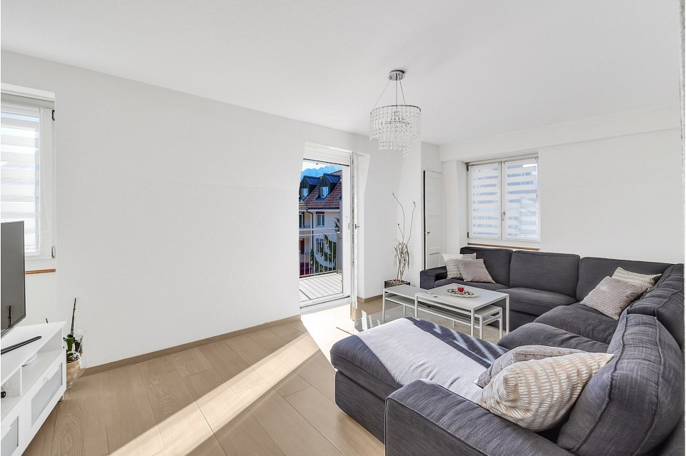 5 rooms apartment