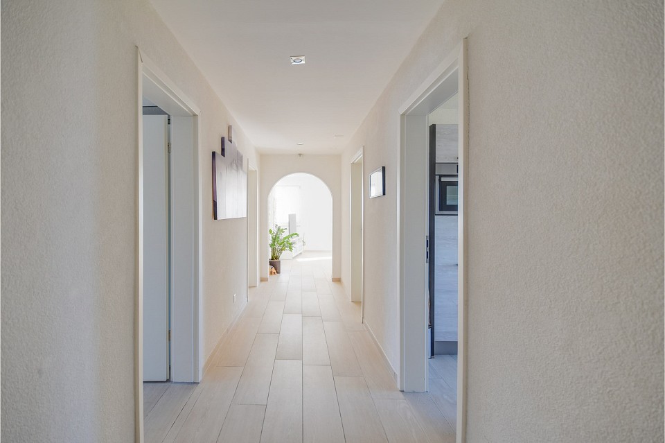 5 rooms apartment