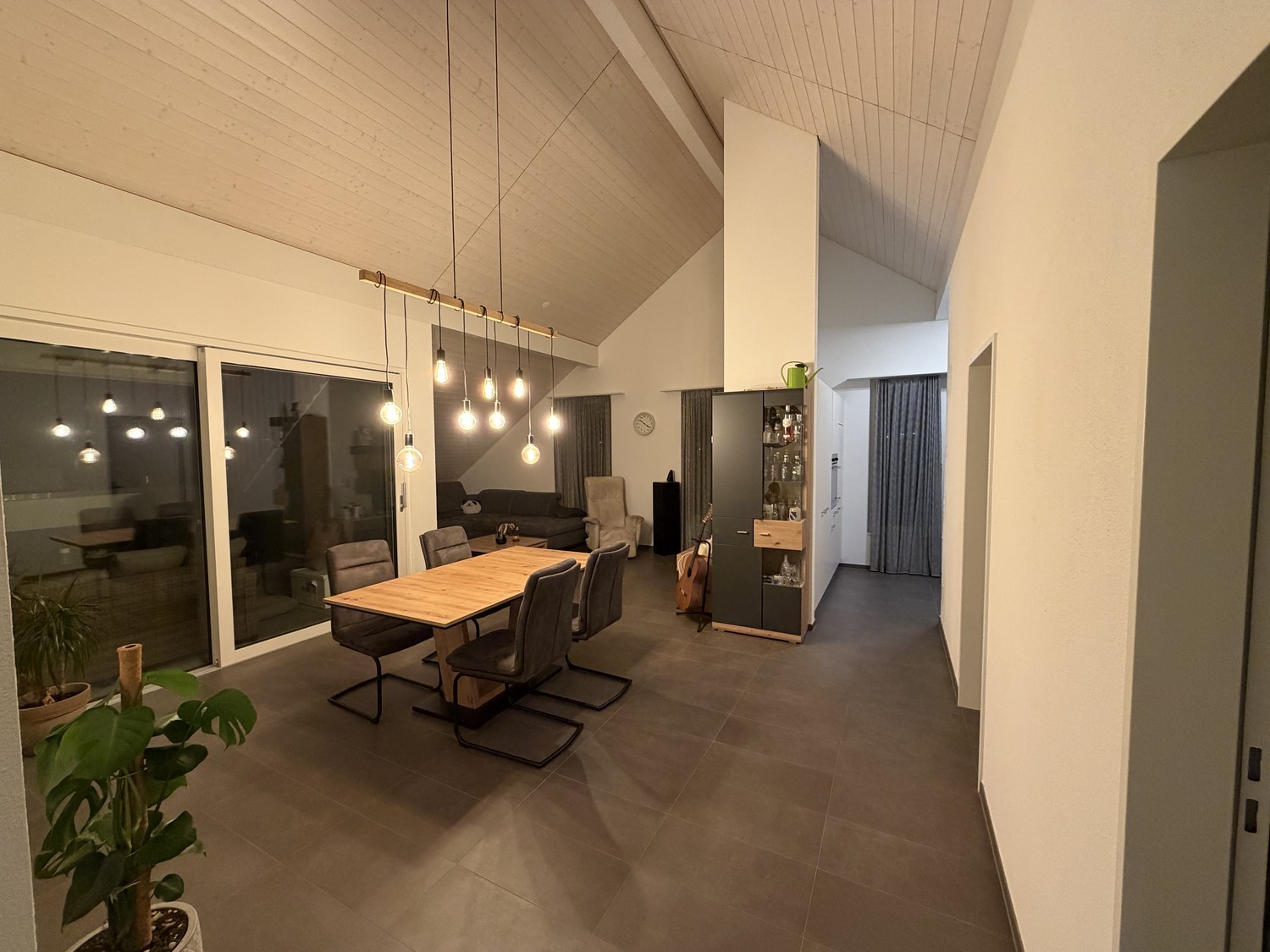 Appartamento di 2 ½ locali, foto 1 di 8