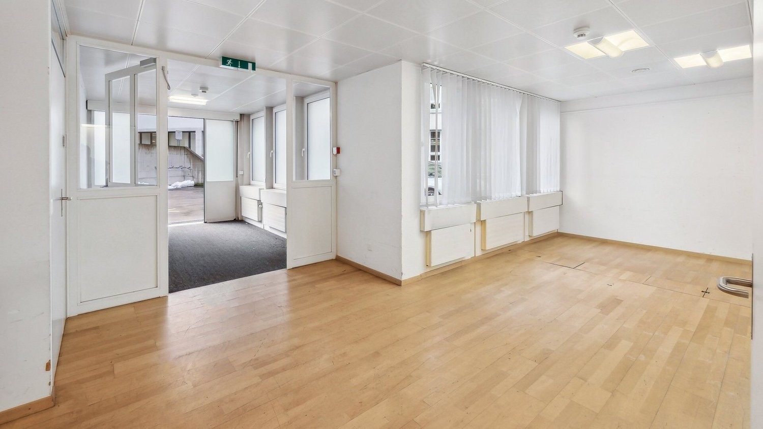 385m² commerciale