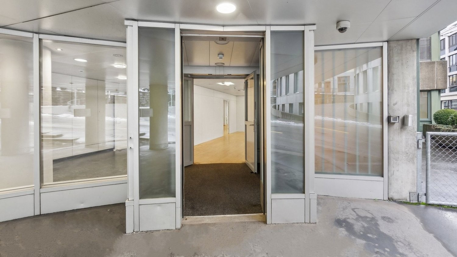 385m² commerciale