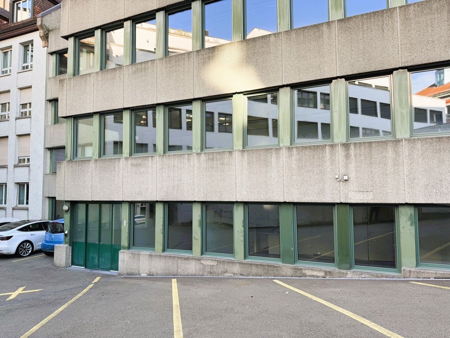 385m² commerciale