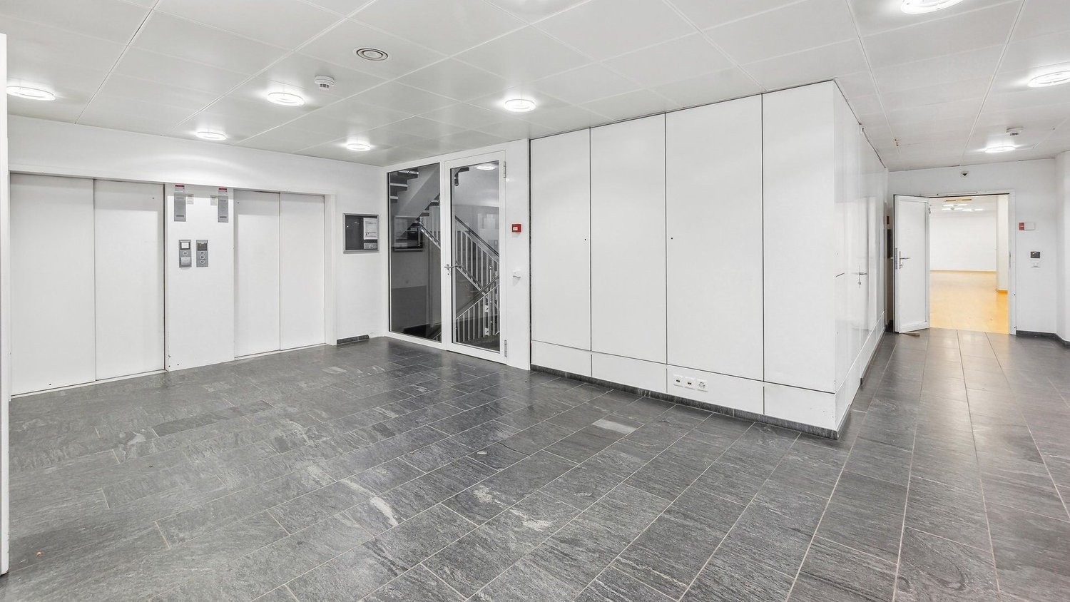 385m² commerciale