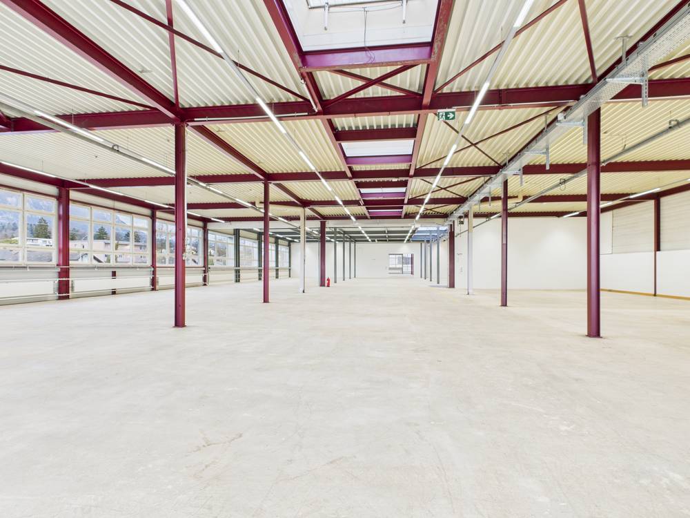 2167m² industrial object