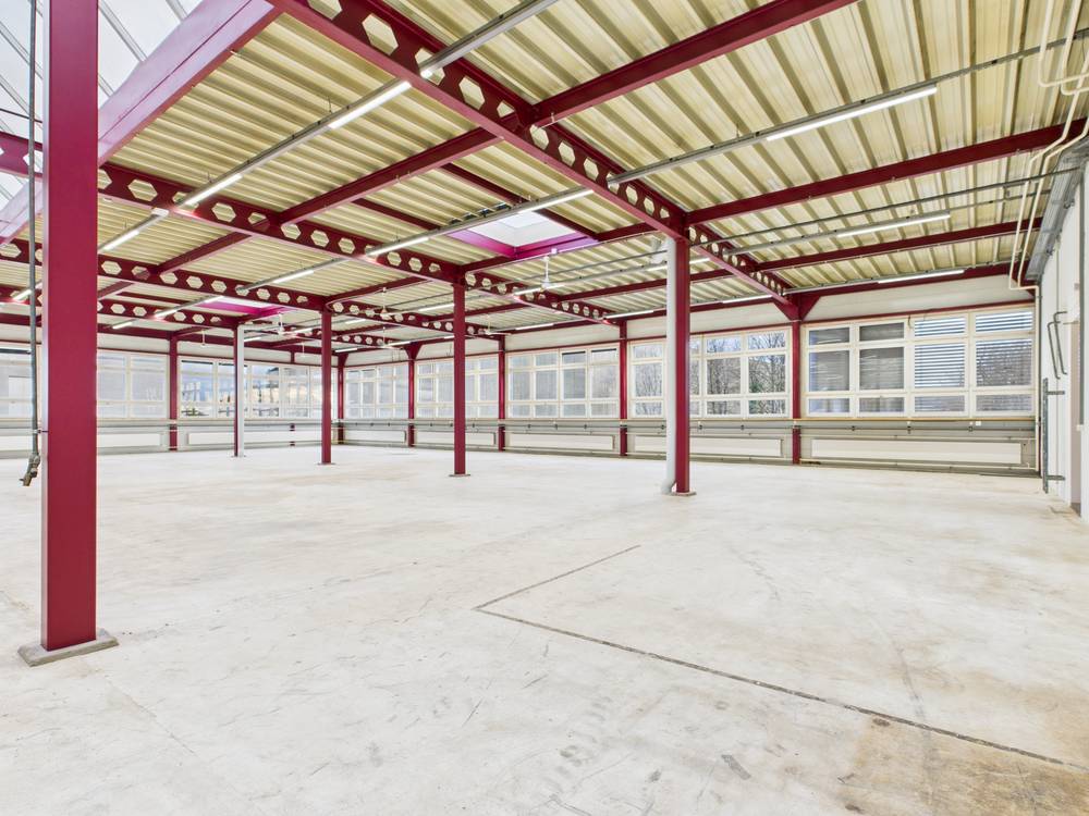 2167m² industrial object