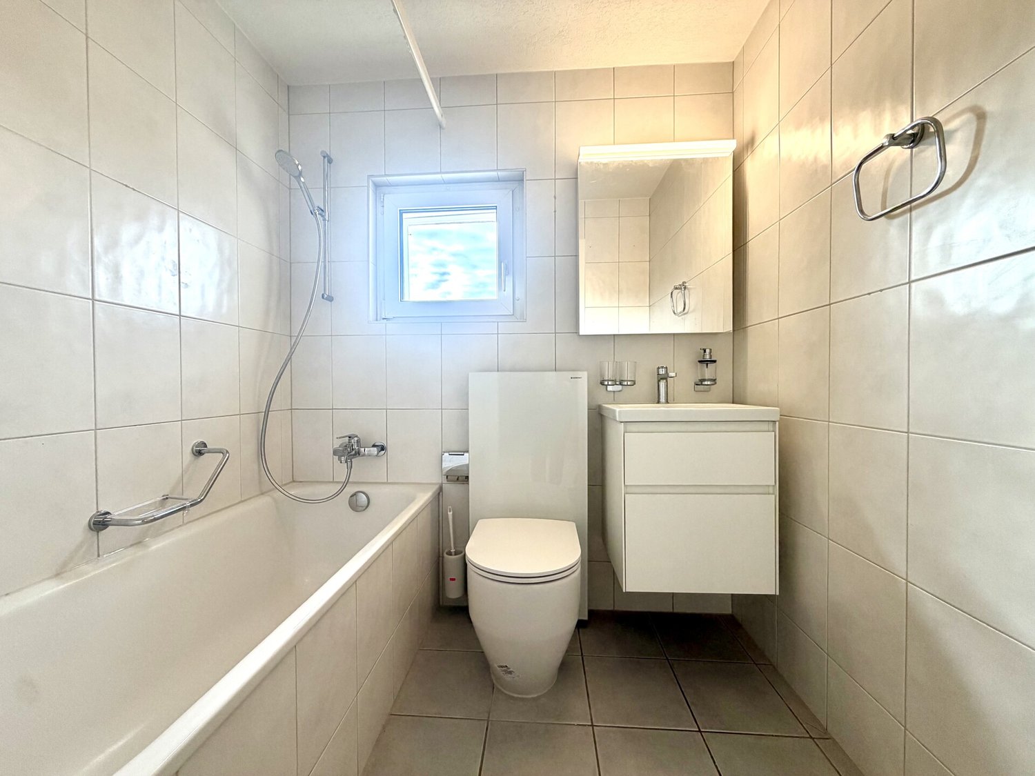Appartamento mansardato di 2 ½ locali, foto 5 di 7