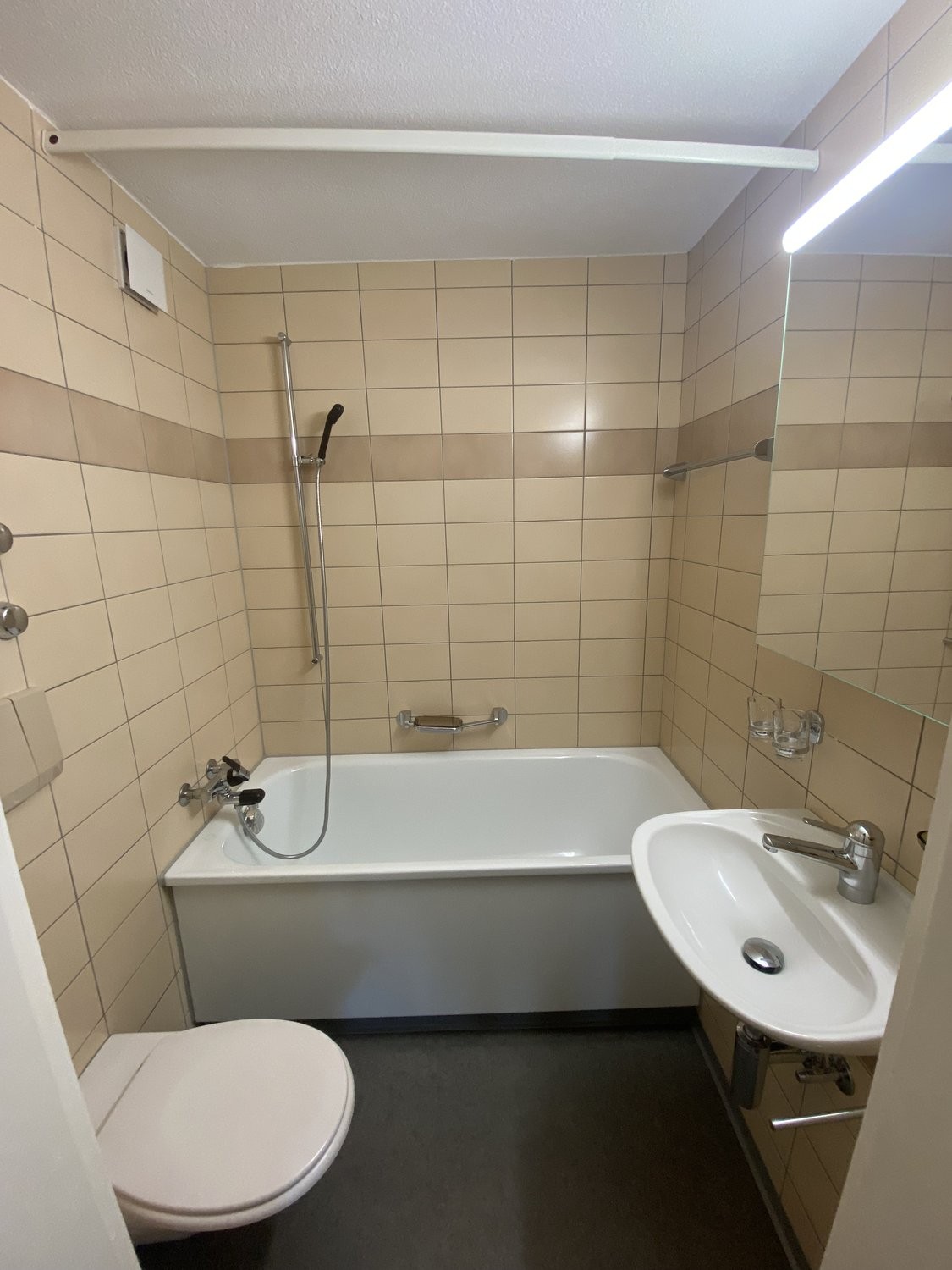 appartamento di 4 locali, foto 3 di 9