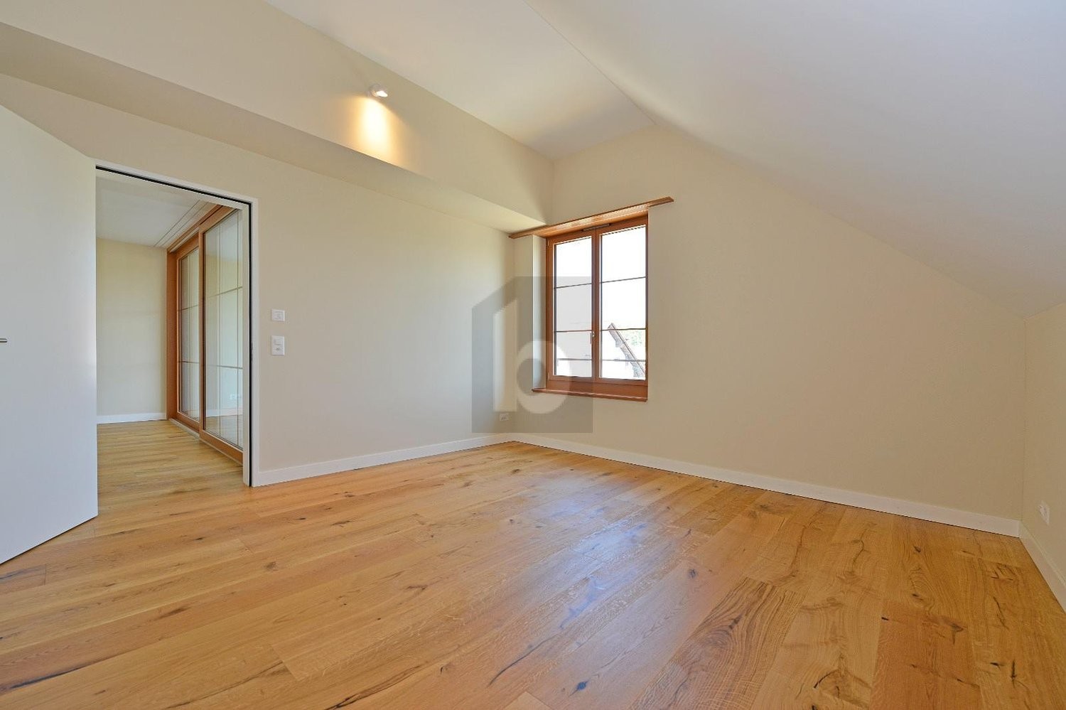 Appartamento di 2 ½ locali, foto 3 di 4