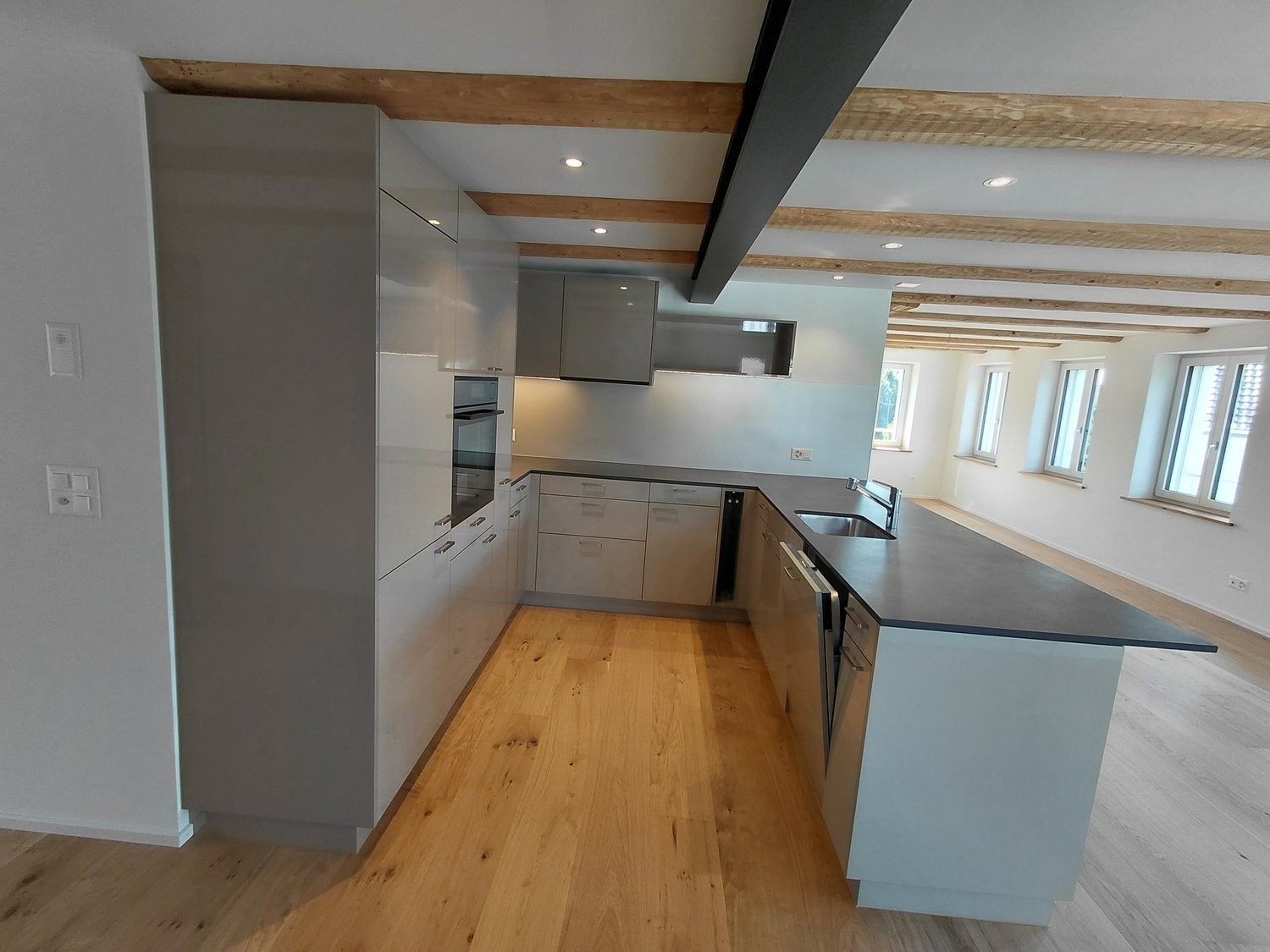 loft di 2 ½ locali, foto 1 di 10
