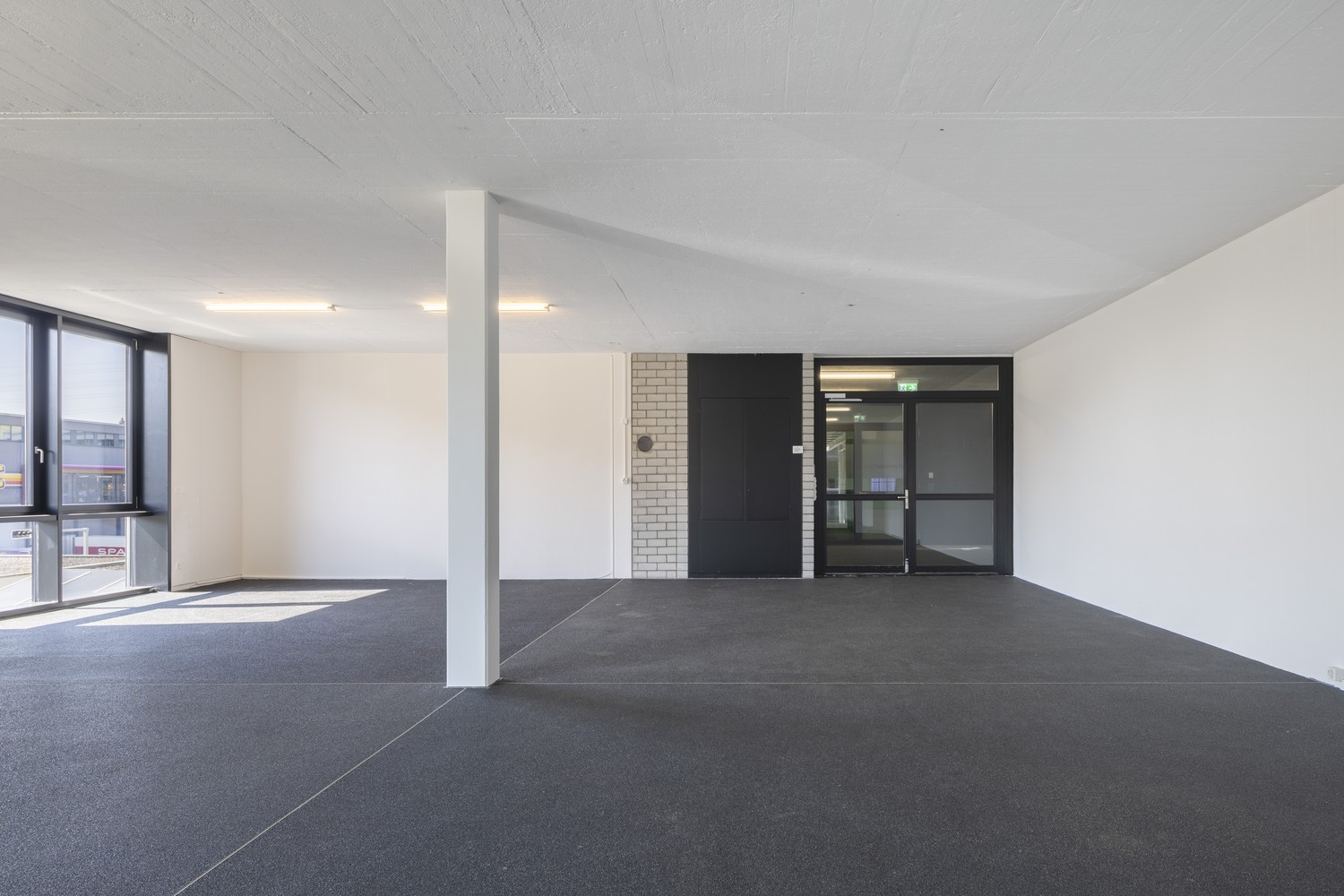 121m² ufficio, foto 6 di 9