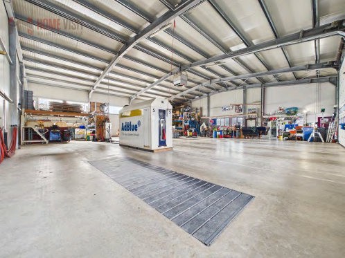 800m² commercial