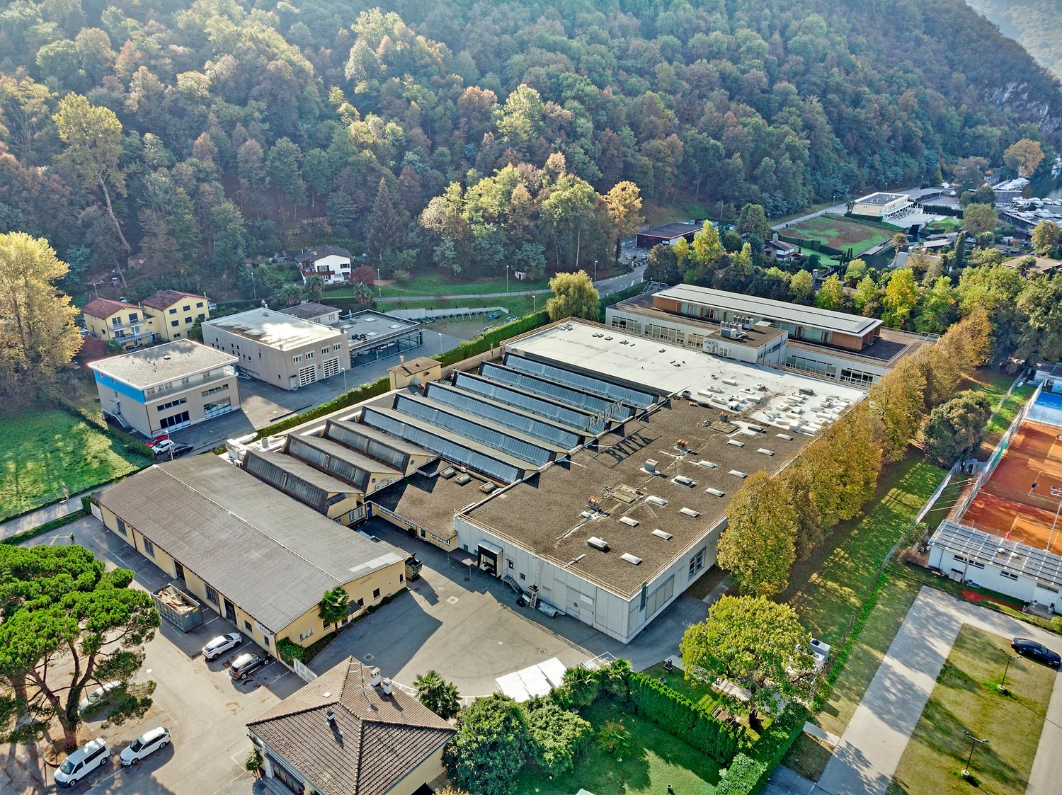 10000m² commercial
