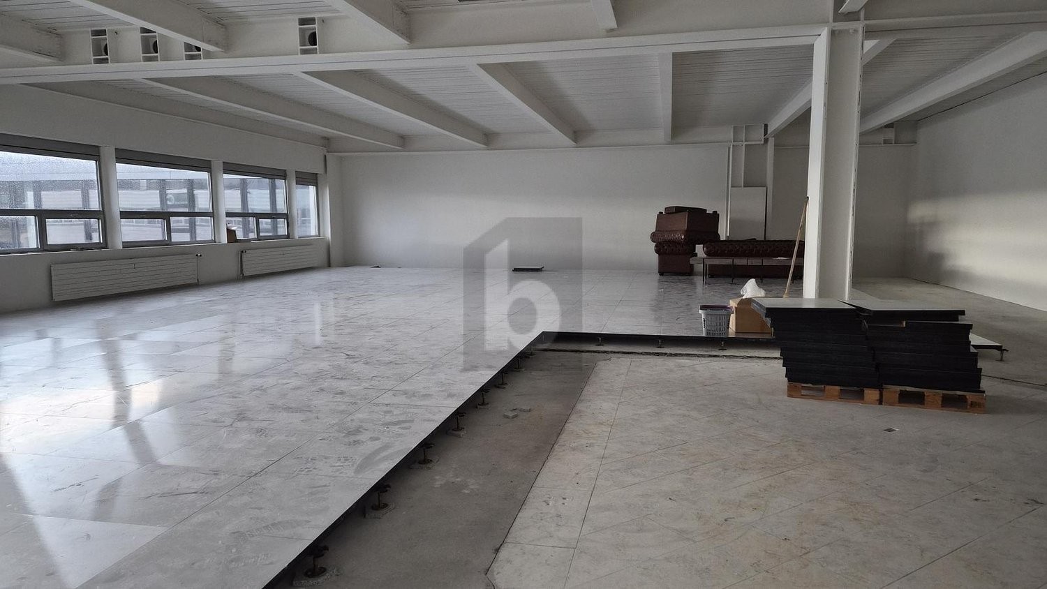 246m² ufficio