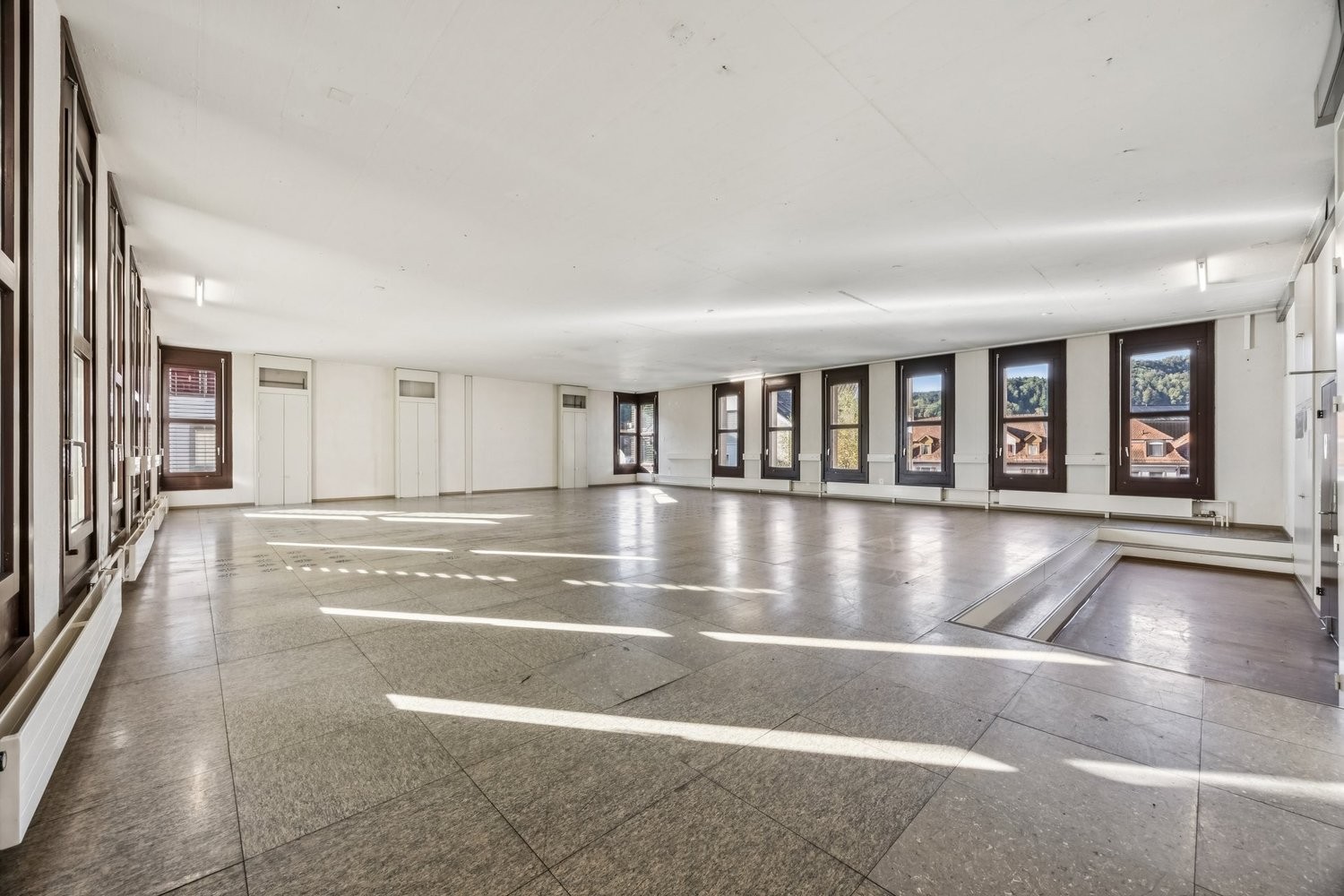 190m² commerciale