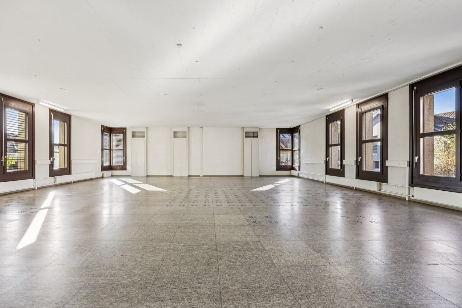 190m² commerciale