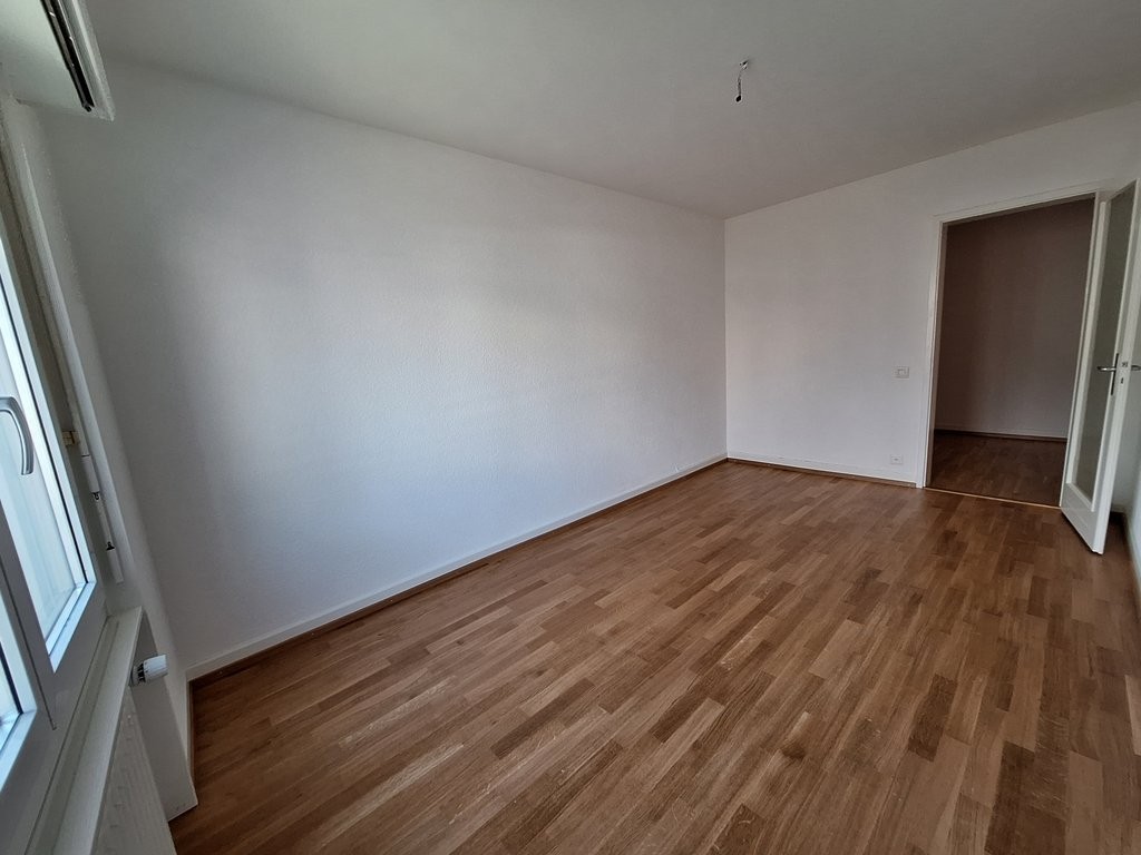 3 rooms apartment, foto 3 di 8
