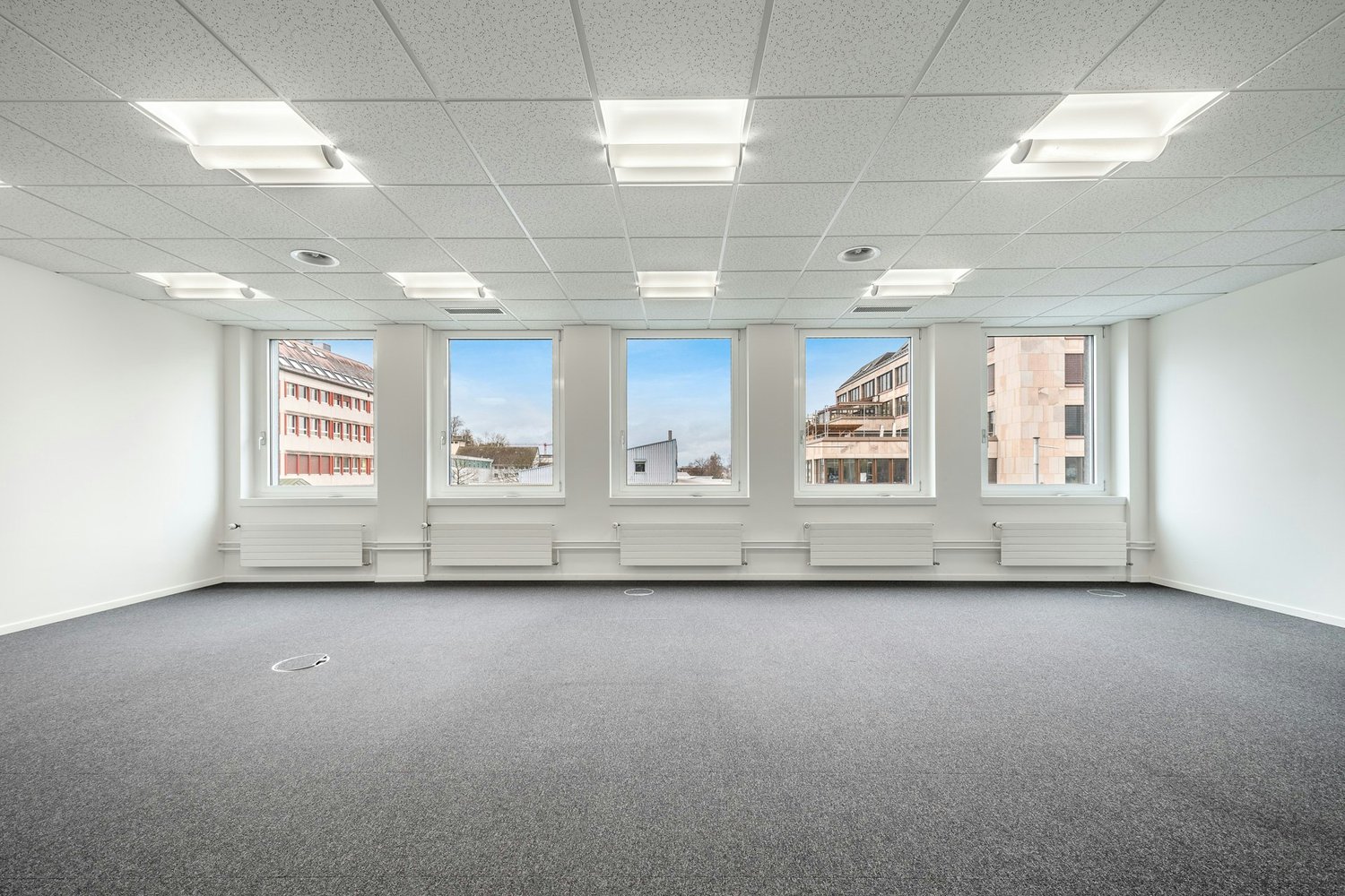 1129m² commercial