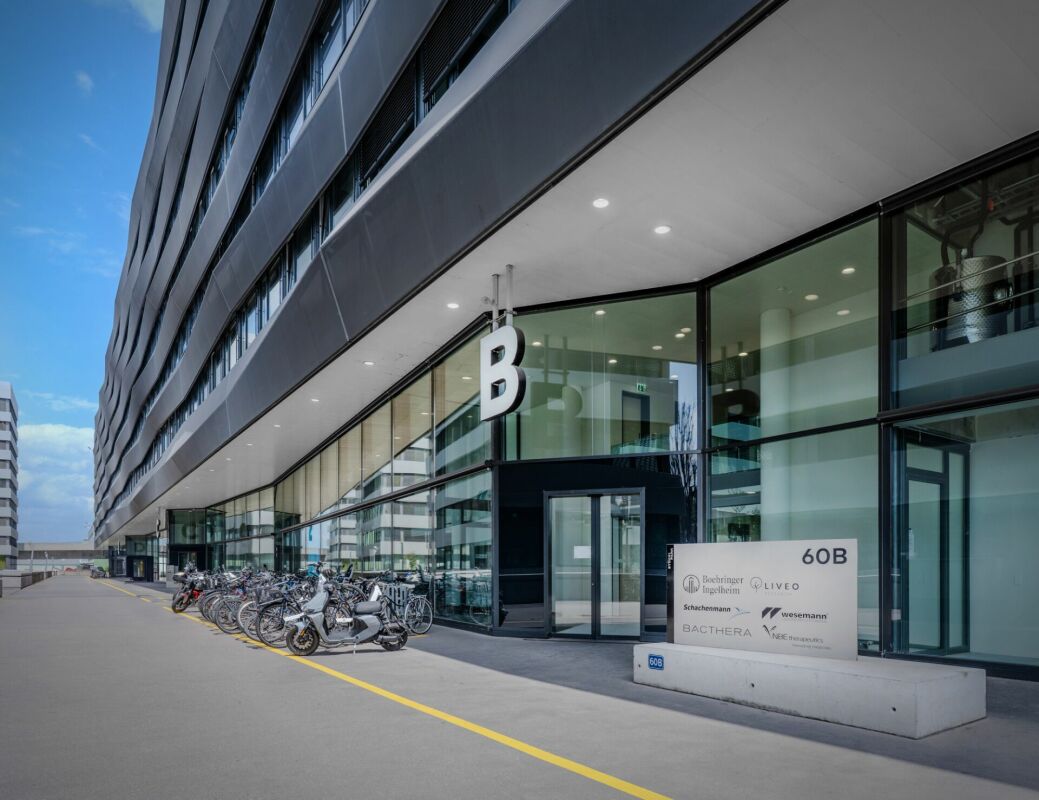 413m² ufficio, foto 1 di 10
