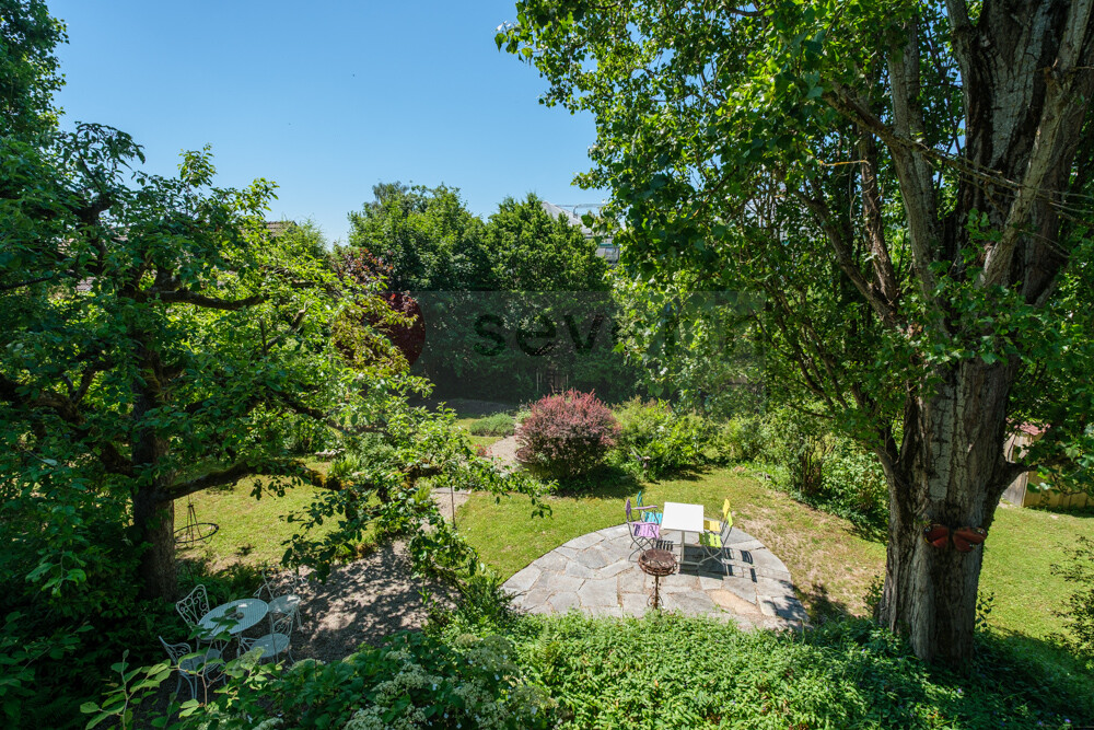 Villa di 8 ½ locali, foto 1 di 10