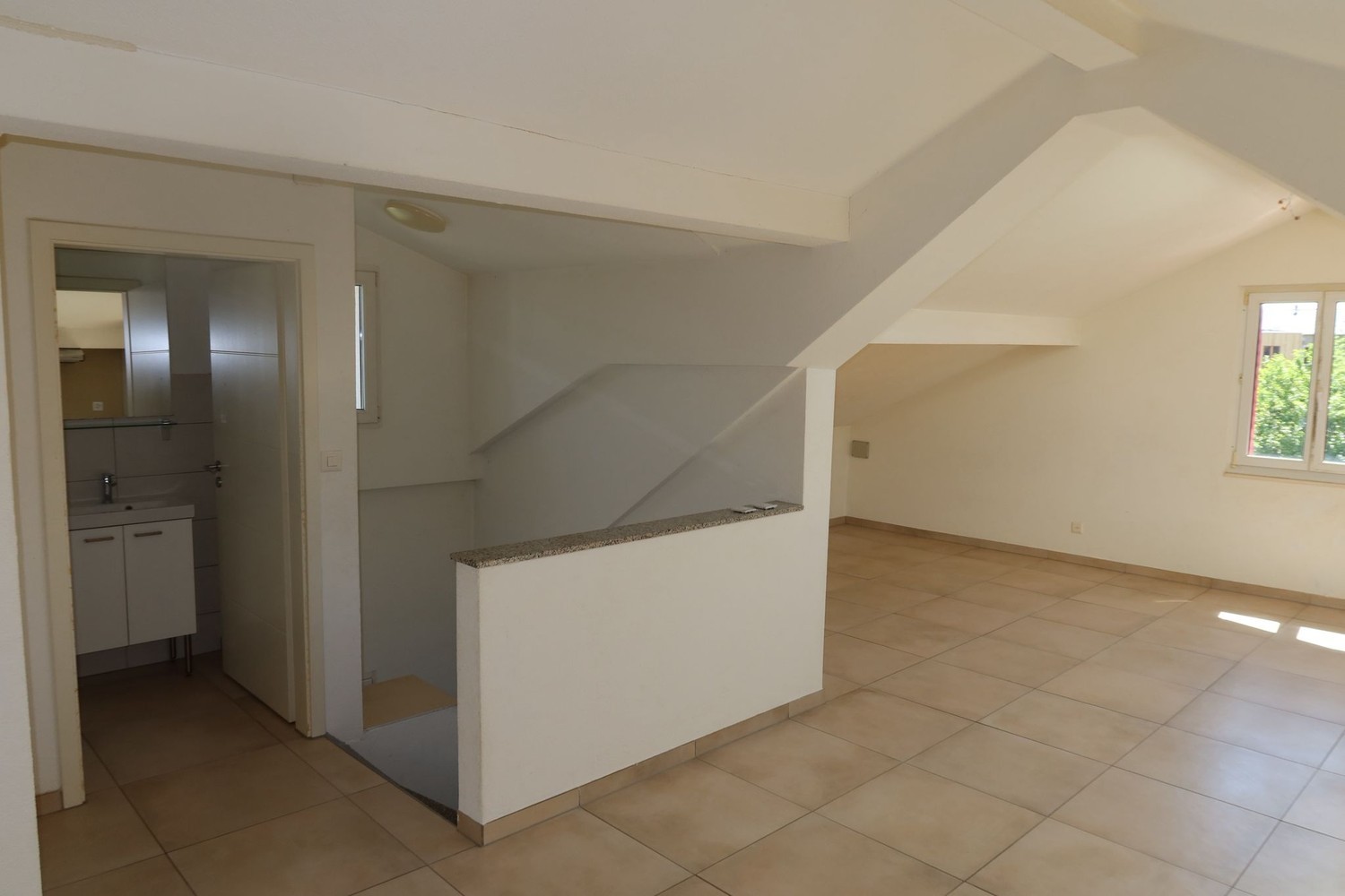 Appartamento di 2 ½ locali, foto 2 di 6