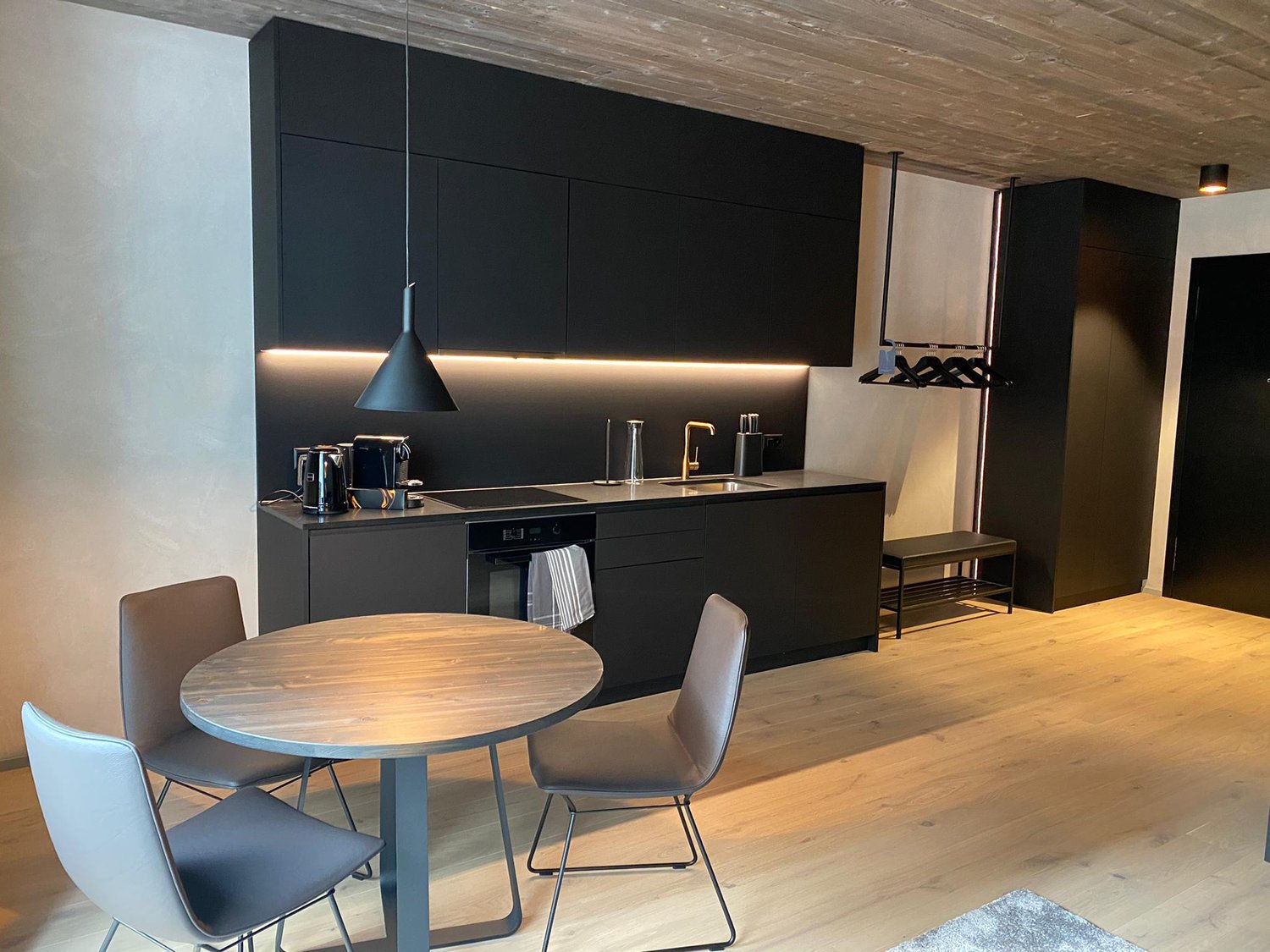 Studio de 1 ½ pièce