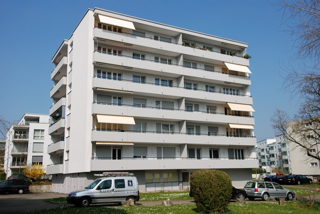 Garage singola da affittare

Affittiamo da subito o su accordo un garage singola.

In caso di interesse, La preghiamo gentilmente di compilare il modulo di contatto nell'annuncio online.