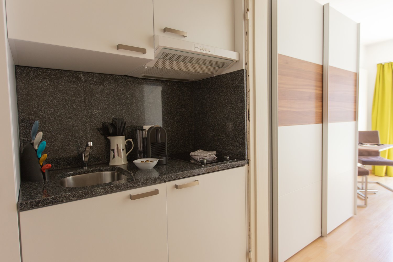 1 room furnished flat, foto 3 di 6