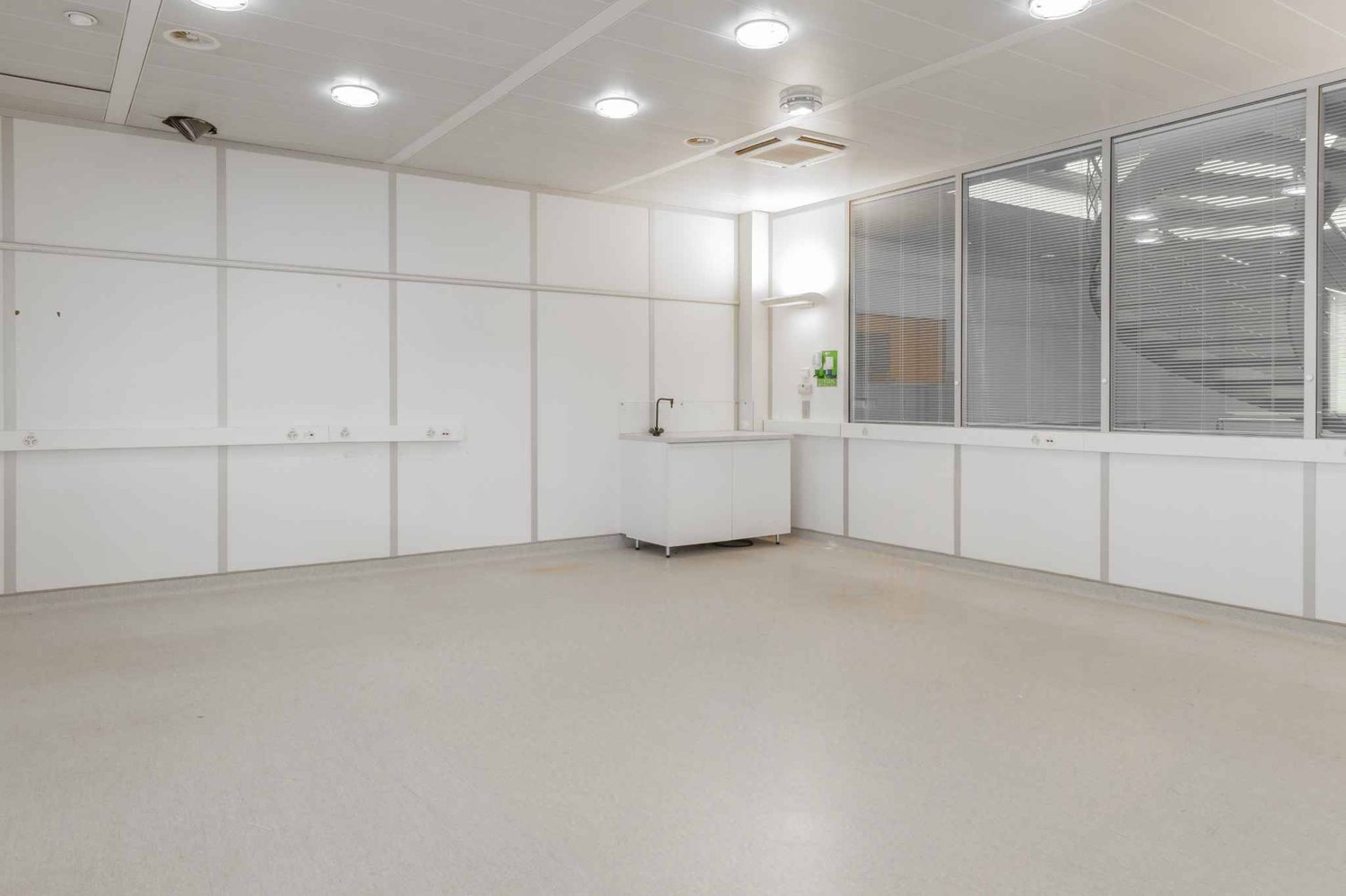 2884m² commerciale