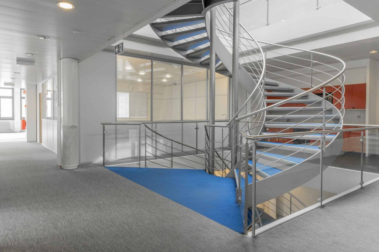 2884m² commerciale