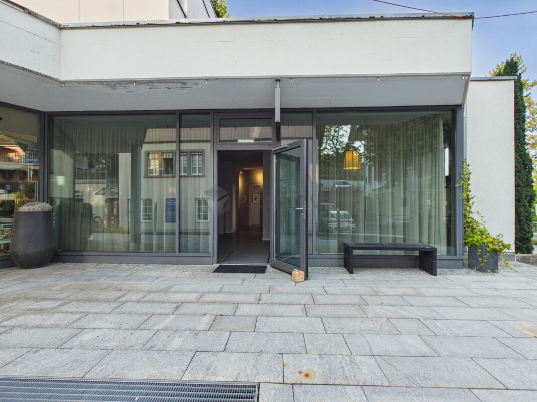 153m² commerciale