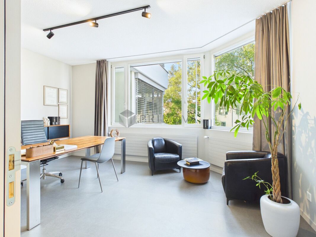153m² commerciale