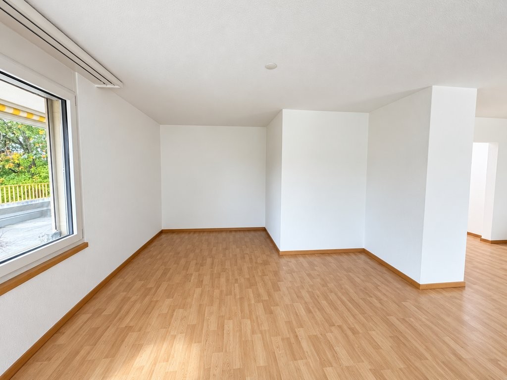 Appartamento mansardato di 2 ½ locali, foto 4 di 10