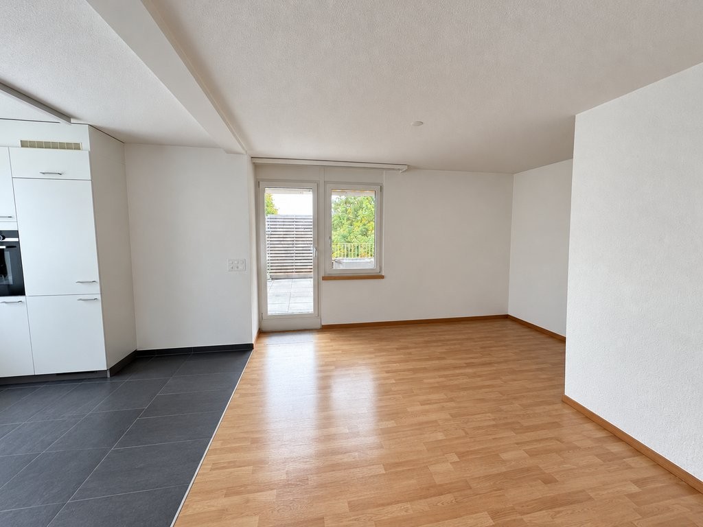 Appartamento mansardato di 2 ½ locali, foto 1 di 10