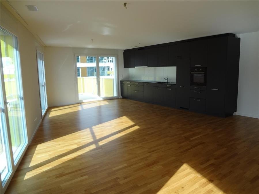 Appartamento di 4 ½ locali, foto 2 di 8