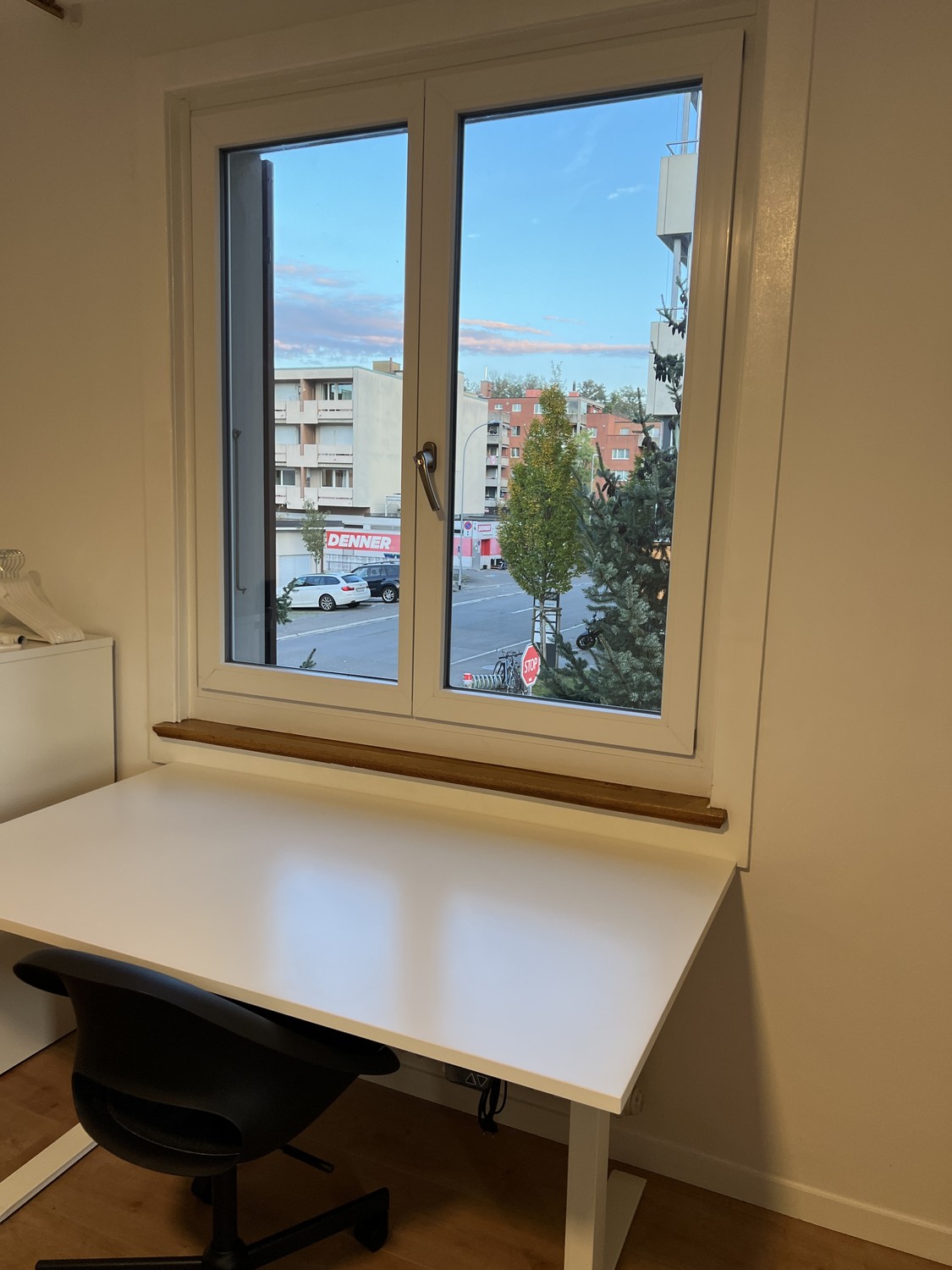 Camera in un appartamento condiviso, foto 4 di 4