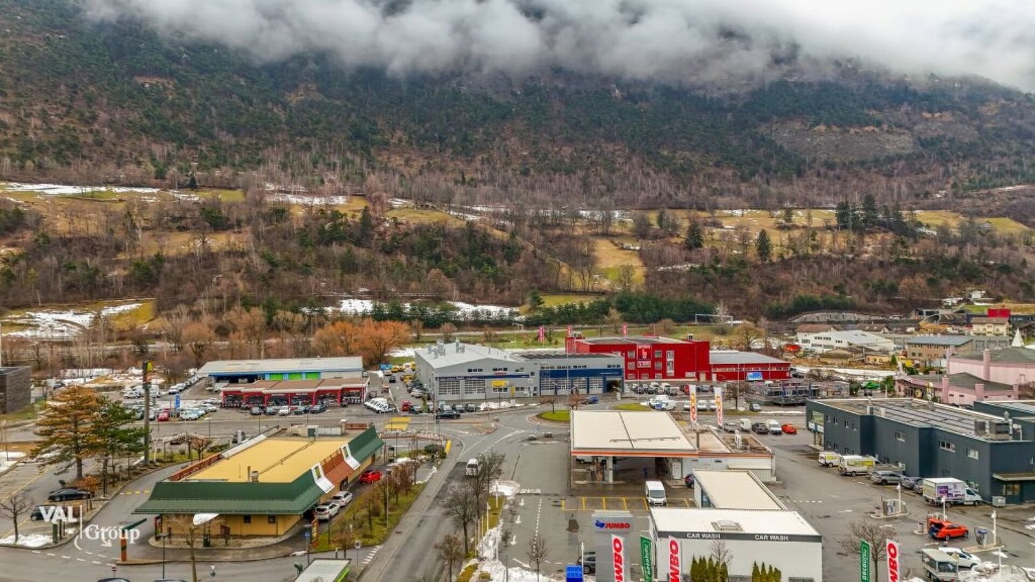 97m² commerciale