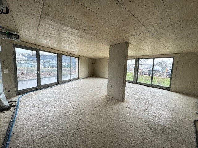74m² commerciale, foto 3 di 4