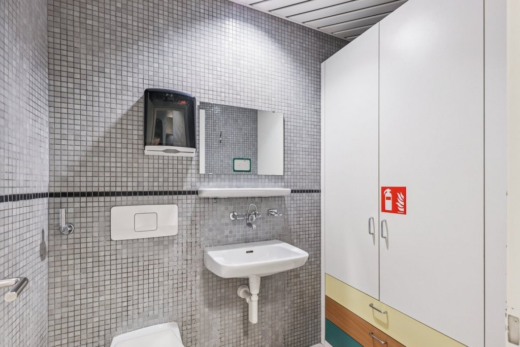 84m² commerciale