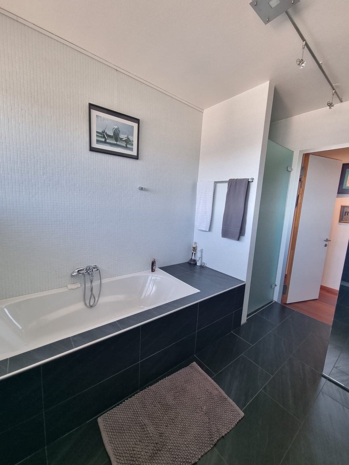 Appartamento mansardato di 5 ½ locali, foto 5 di 10