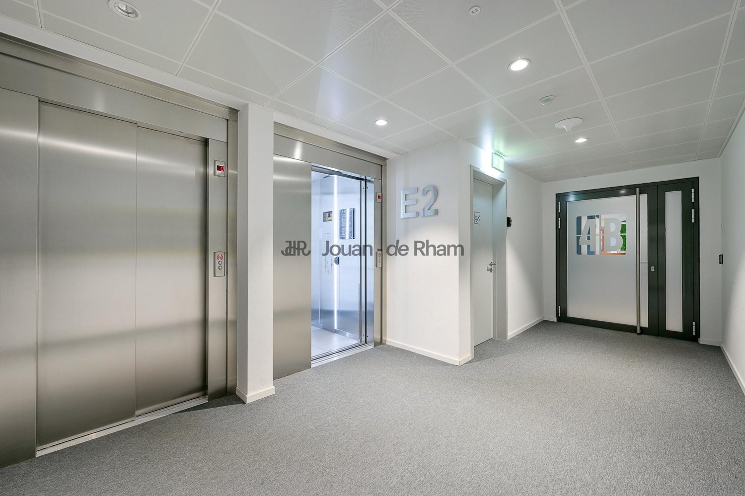 687m² ufficio