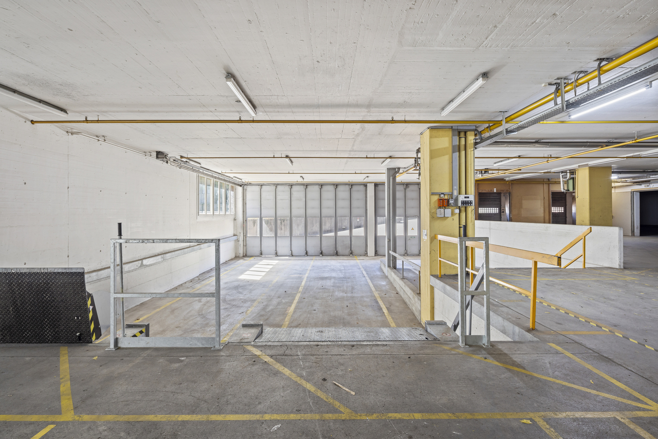 18500m² commerciale