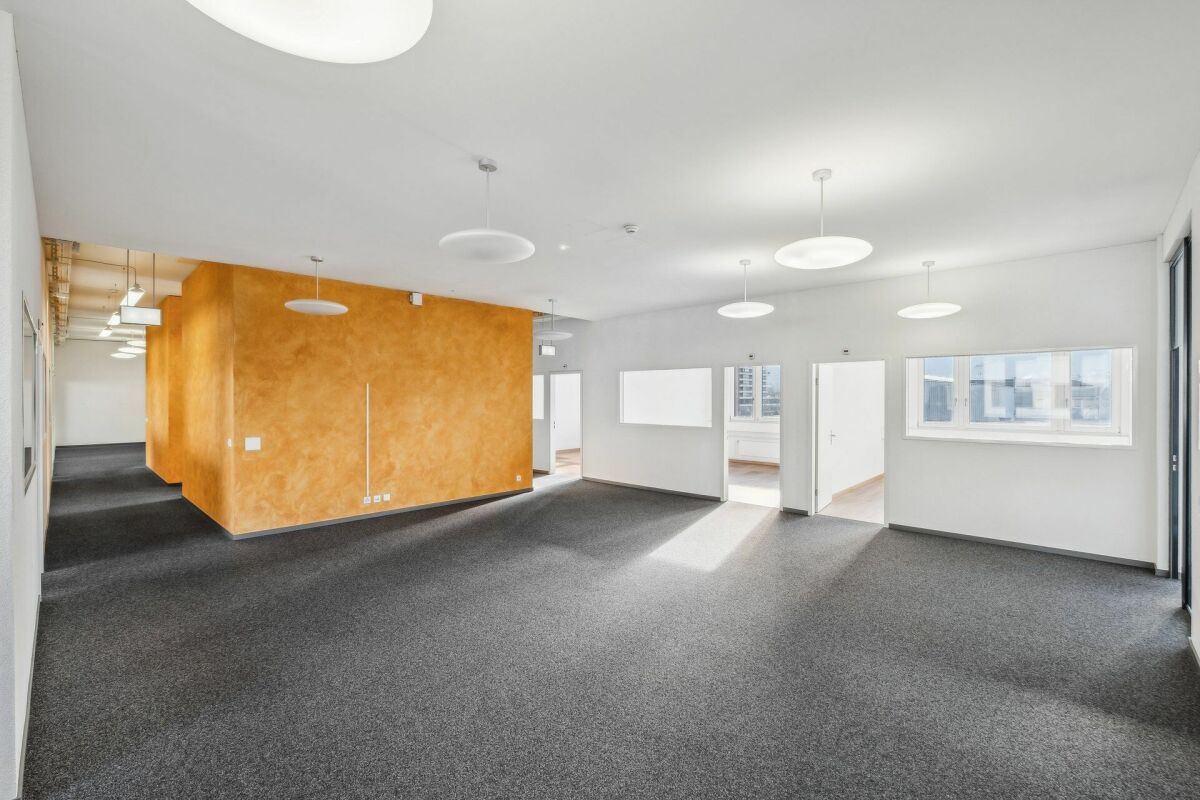 622m² commerciale