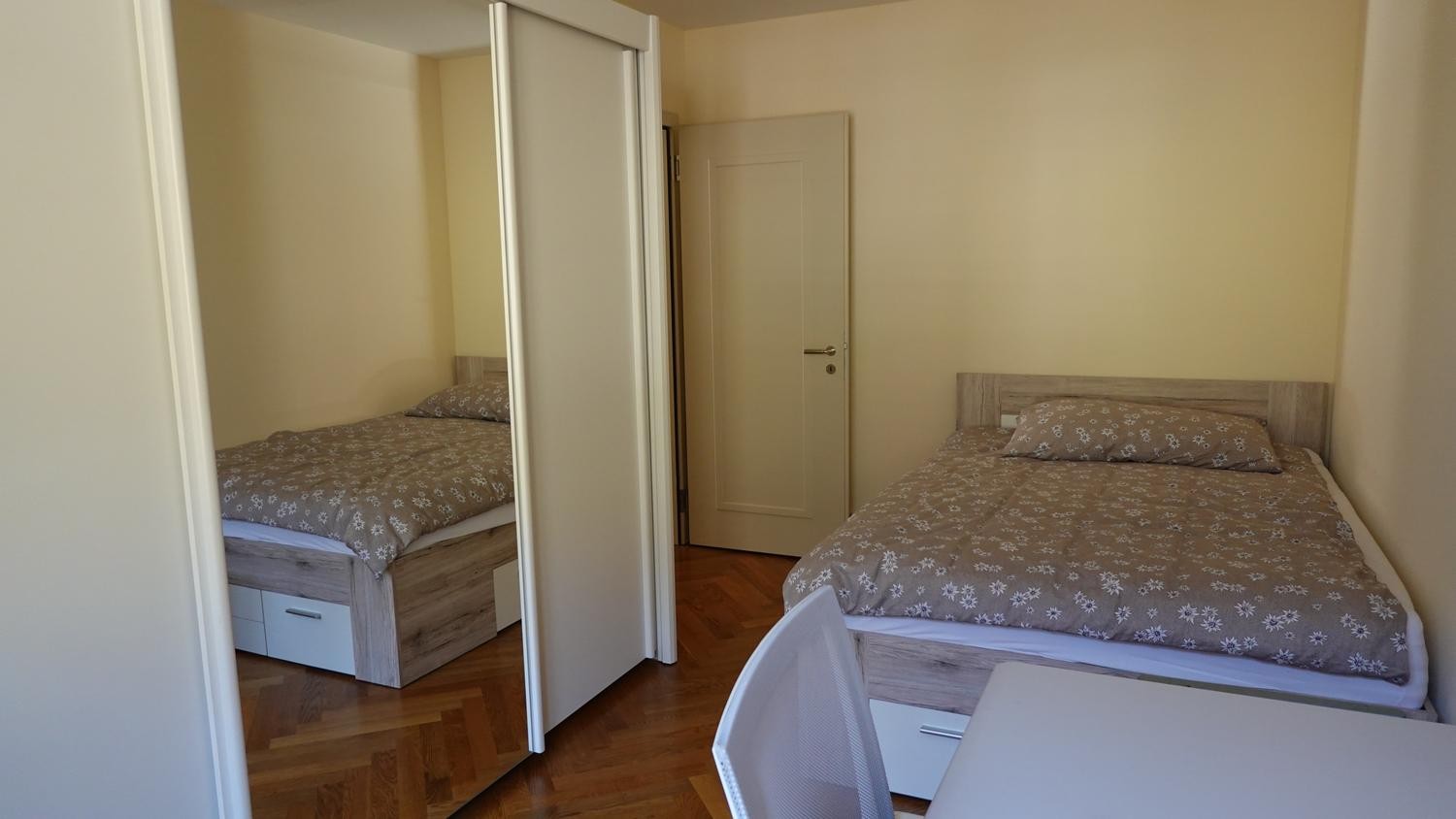 Stanza in un appartamento condiviso