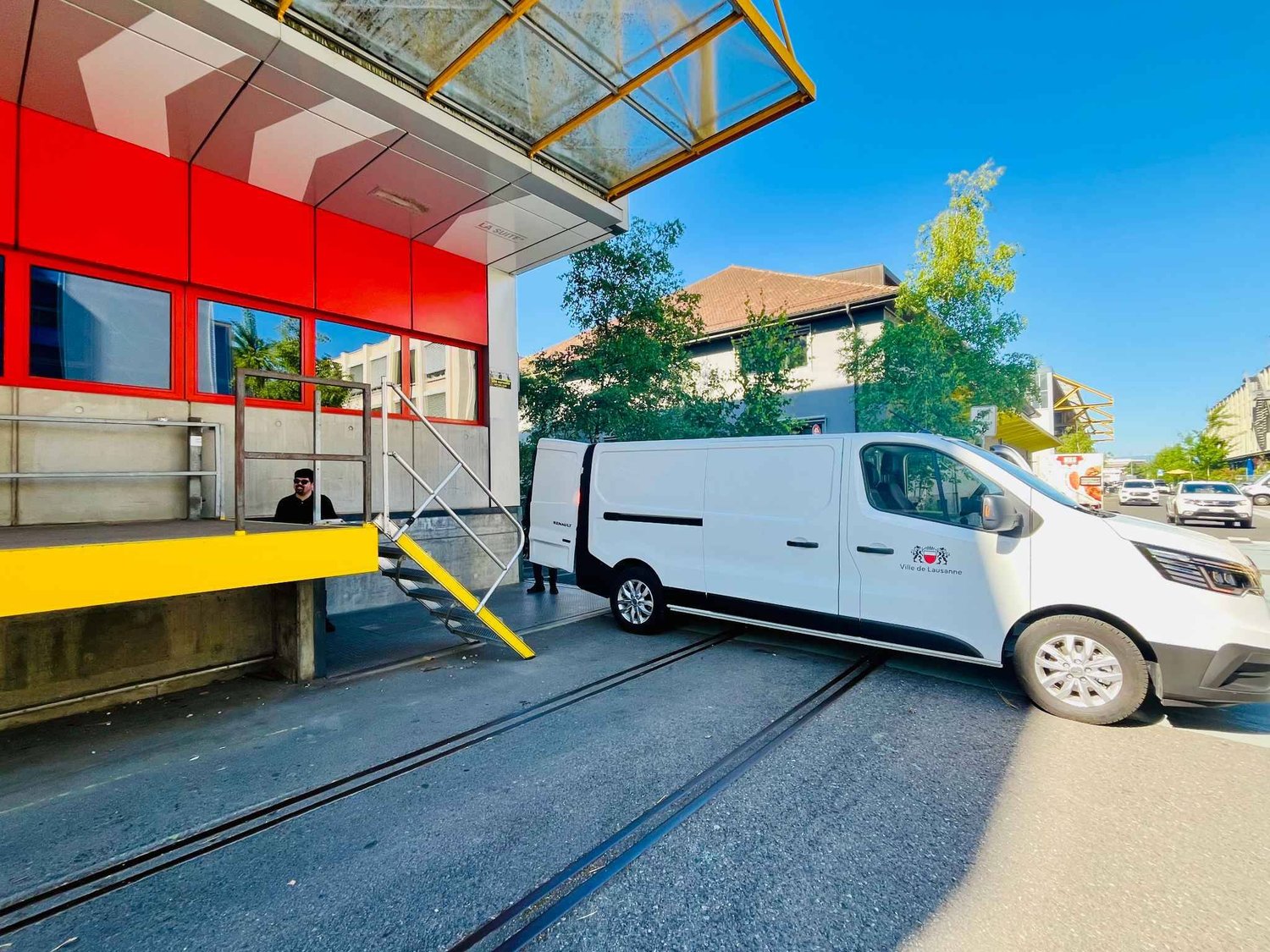 431m² commerciale, foto 6 di 8