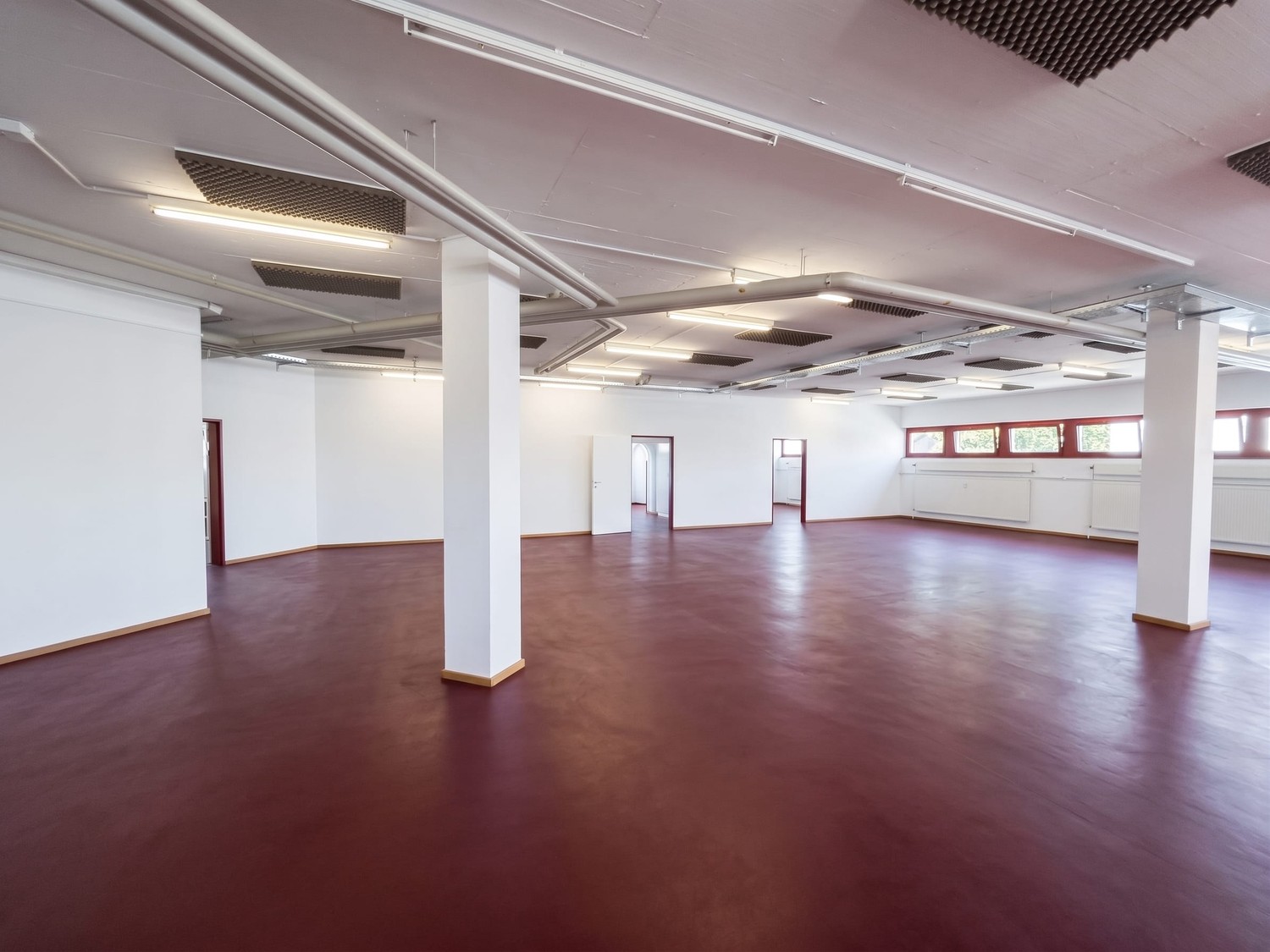 374m² commerciale